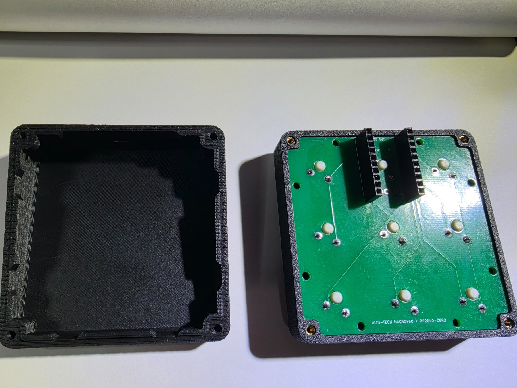 ALIN-TECH MACROPAD — foto real 7