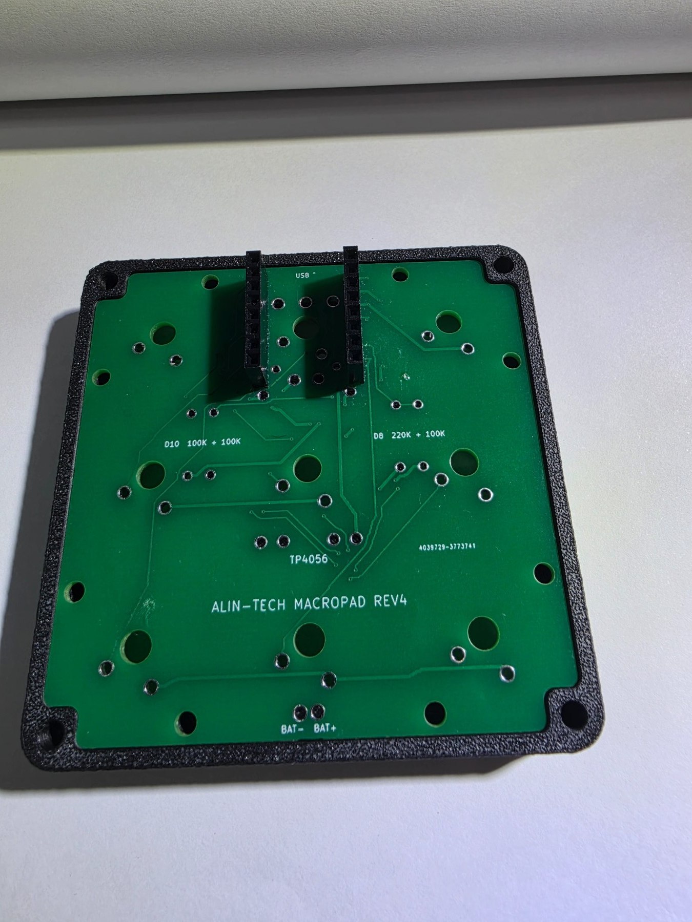 ALIN-TECH MACROPAD — foto real 11