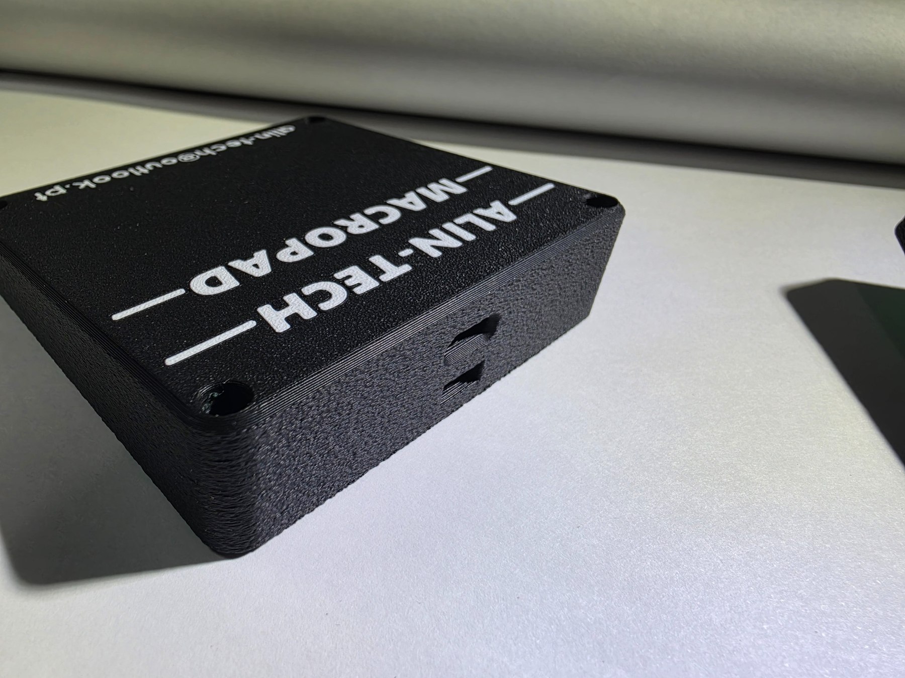 ALIN-TECH MACROPAD — foto real 13